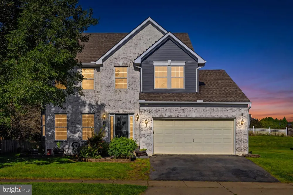 567 CROSSWINDS DRIVE Charles Town, WV 25414