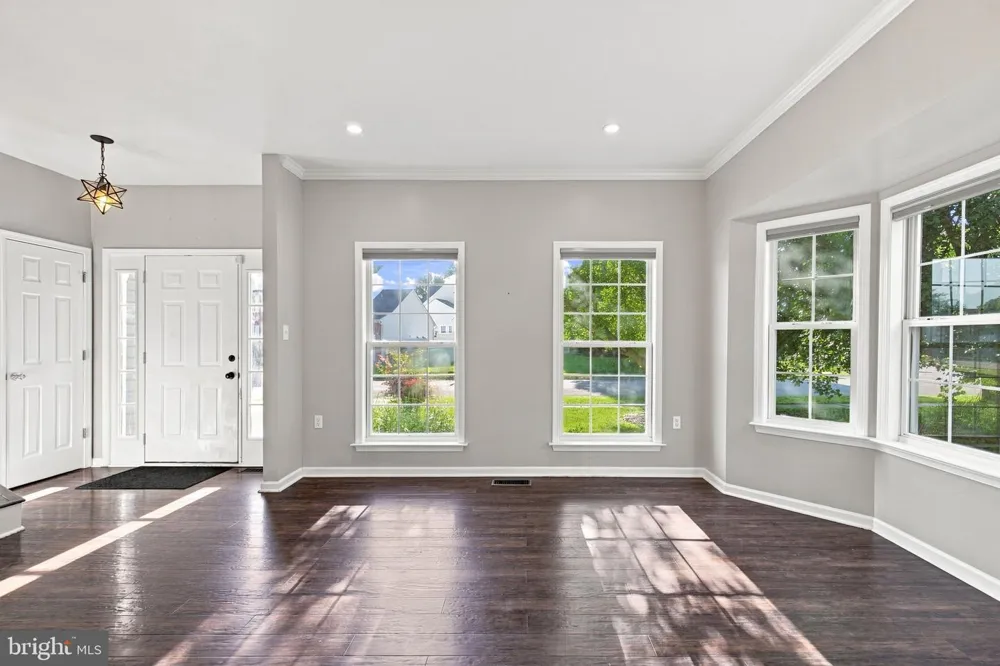 567 CROSSWINDS DRIVE Charles Town, WV 25414