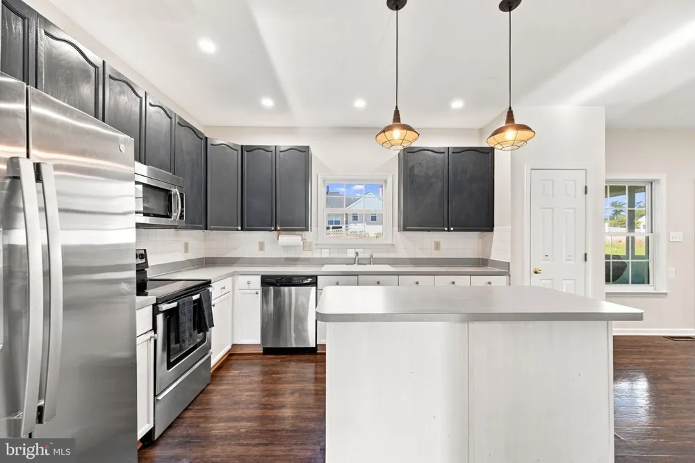 567 CROSSWINDS DRIVE Charles Town, WV 25414