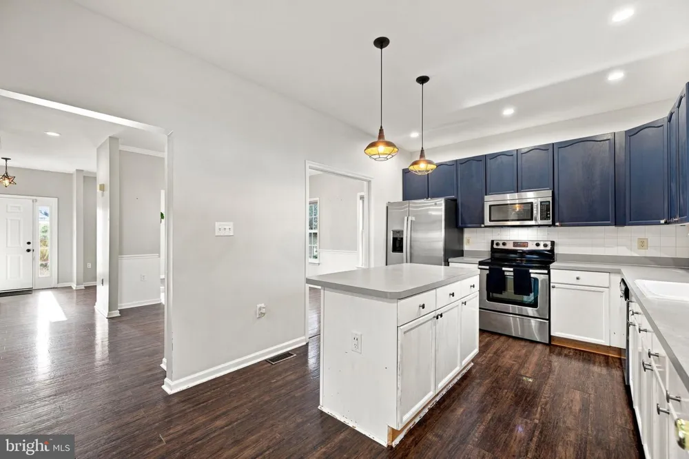 567 CROSSWINDS DRIVE Charles Town, WV 25414