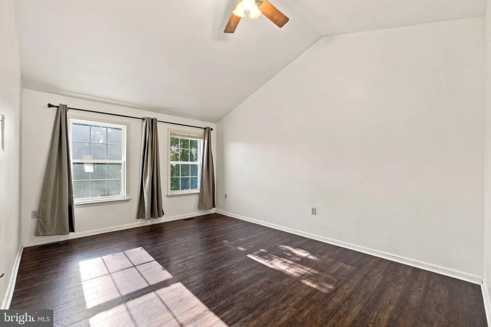 567 CROSSWINDS DRIVE Charles Town, WV 25414