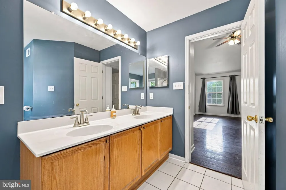 567 CROSSWINDS DRIVE Charles Town, WV 25414