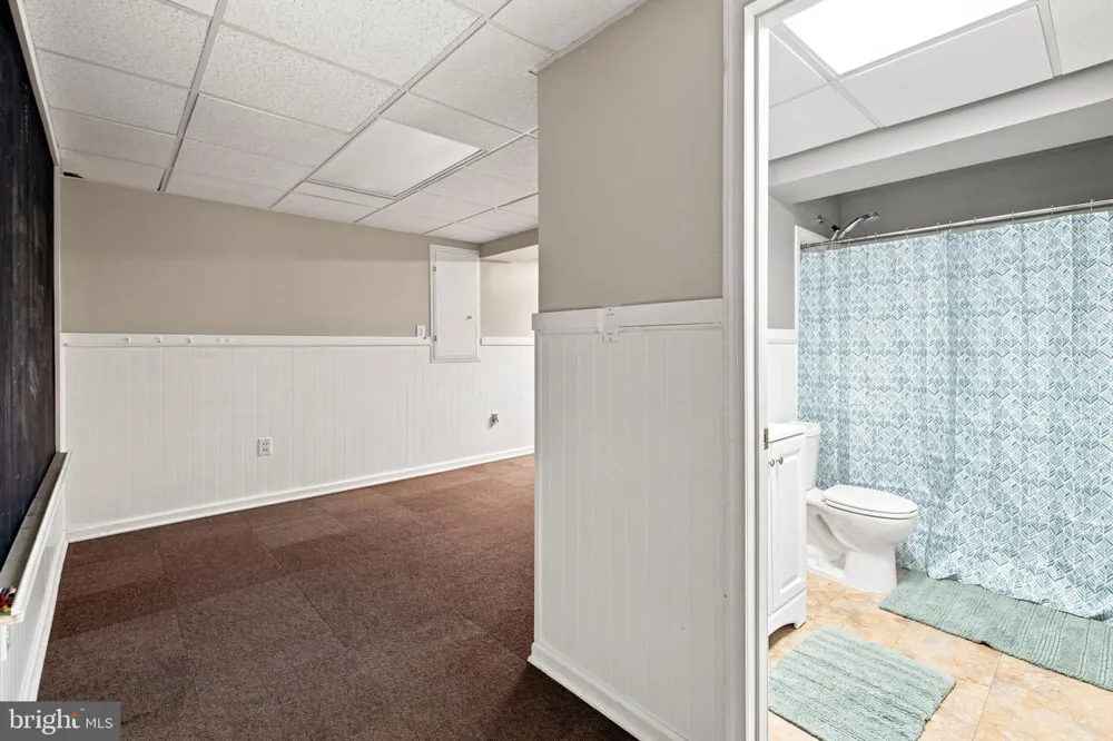 567 CROSSWINDS DRIVE Charles Town, WV 25414