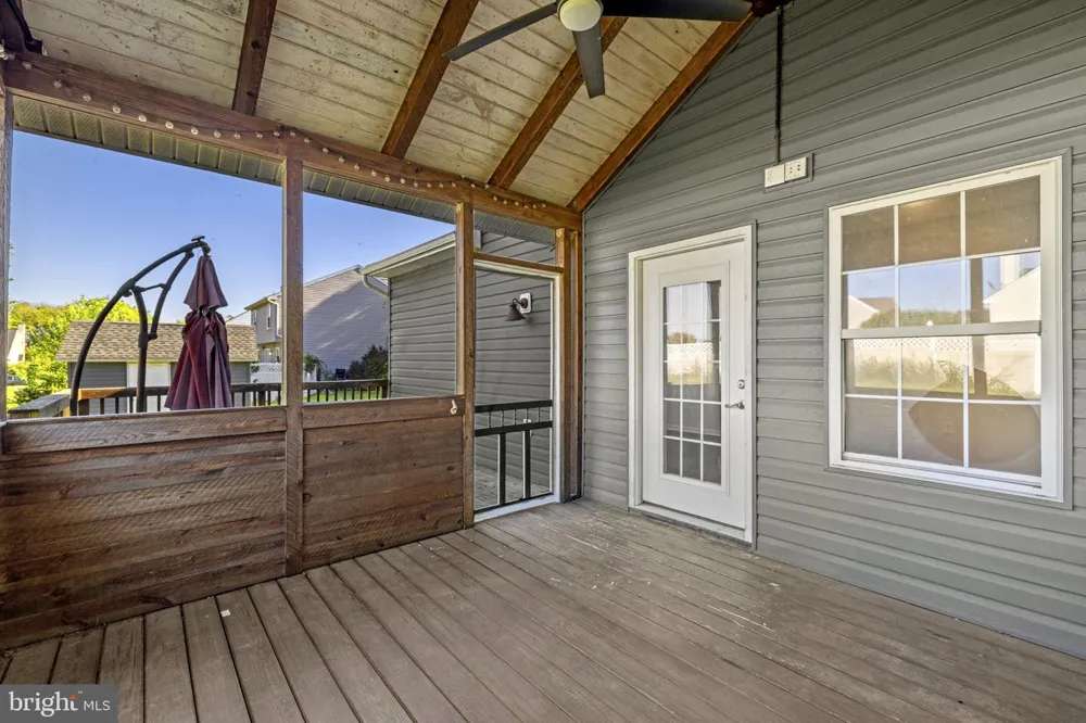 567 CROSSWINDS DRIVE Charles Town, WV 25414