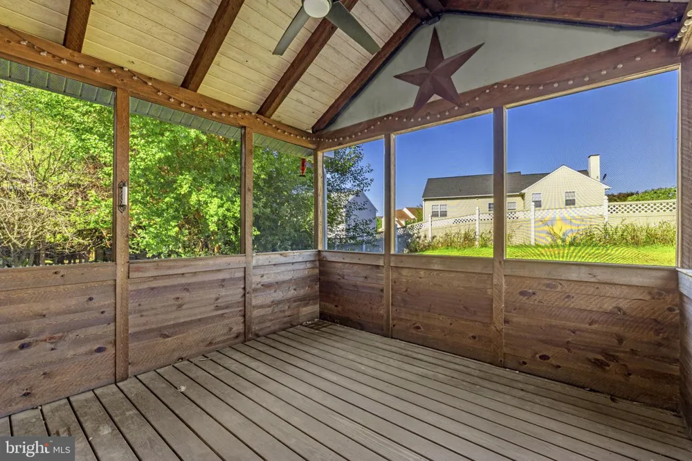 567 CROSSWINDS DRIVE Charles Town, WV 25414