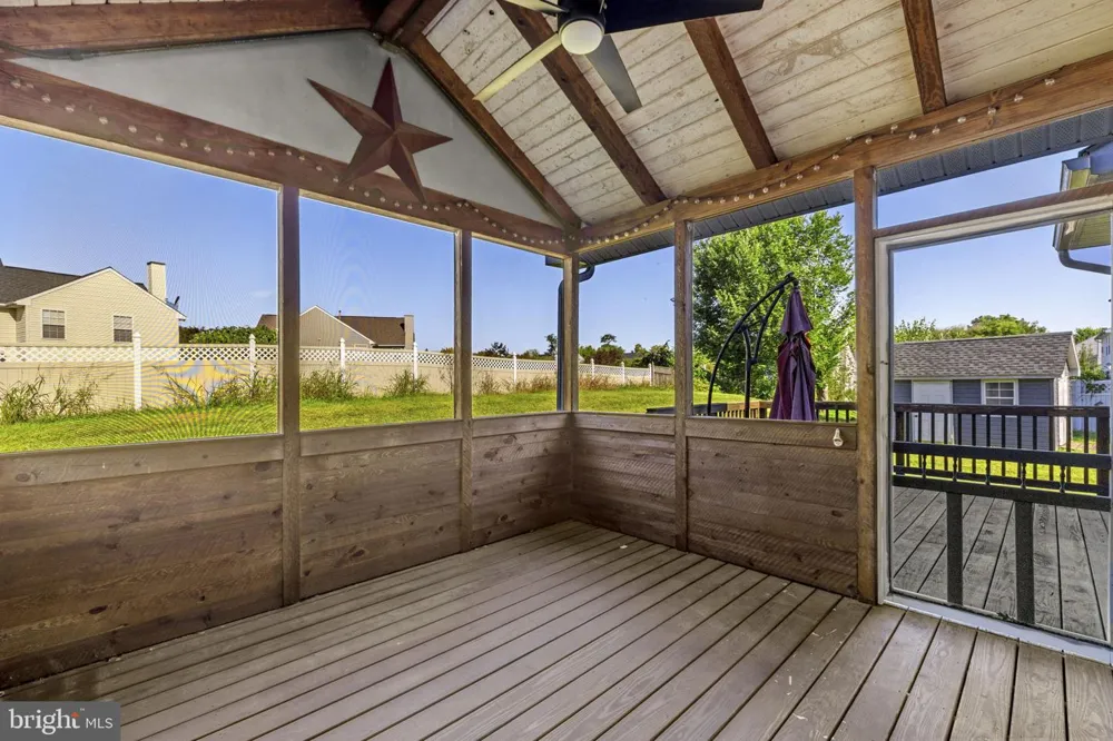 567 CROSSWINDS DRIVE Charles Town, WV 25414