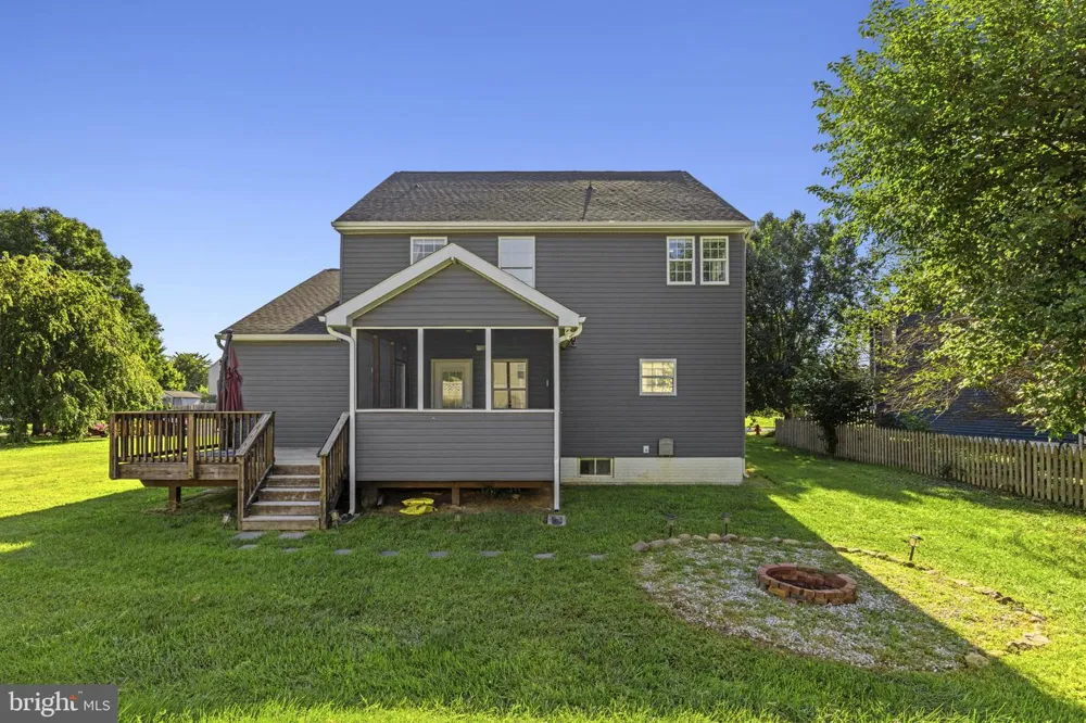 567 CROSSWINDS DRIVE Charles Town, WV 25414