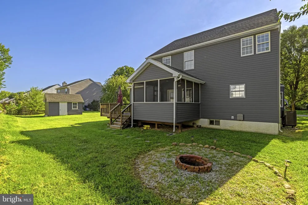567 CROSSWINDS DRIVE Charles Town, WV 25414