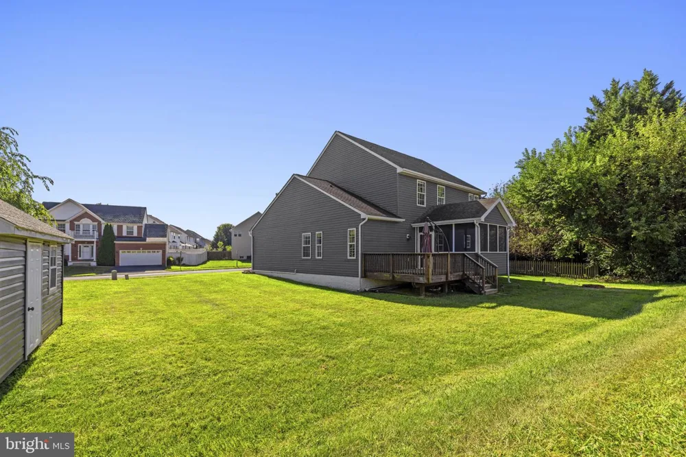567 CROSSWINDS DRIVE Charles Town, WV 25414