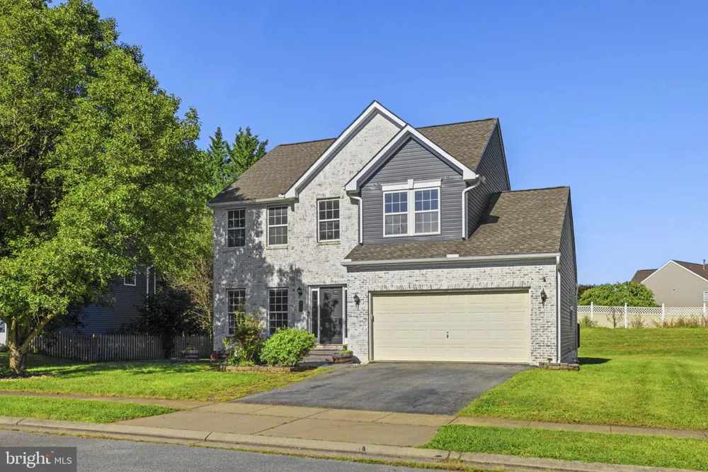 567 CROSSWINDS DRIVE Charles Town, WV 25414