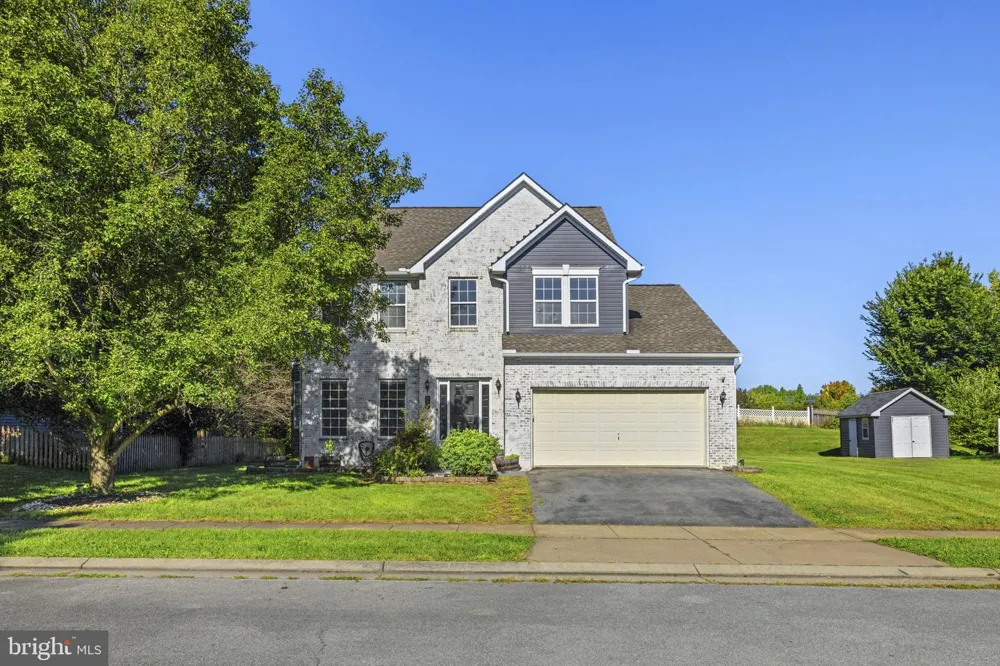 567 CROSSWINDS DRIVE Charles Town, WV 25414