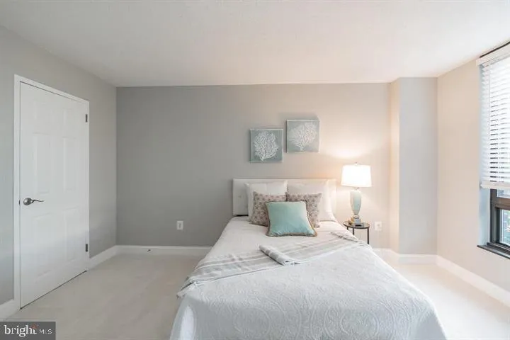 1808 OLD MEADOW ROAD #718 Mclean, VA 22102