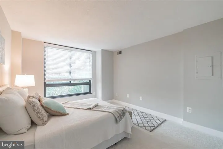 1808 OLD MEADOW ROAD #718 Mclean, VA 22102