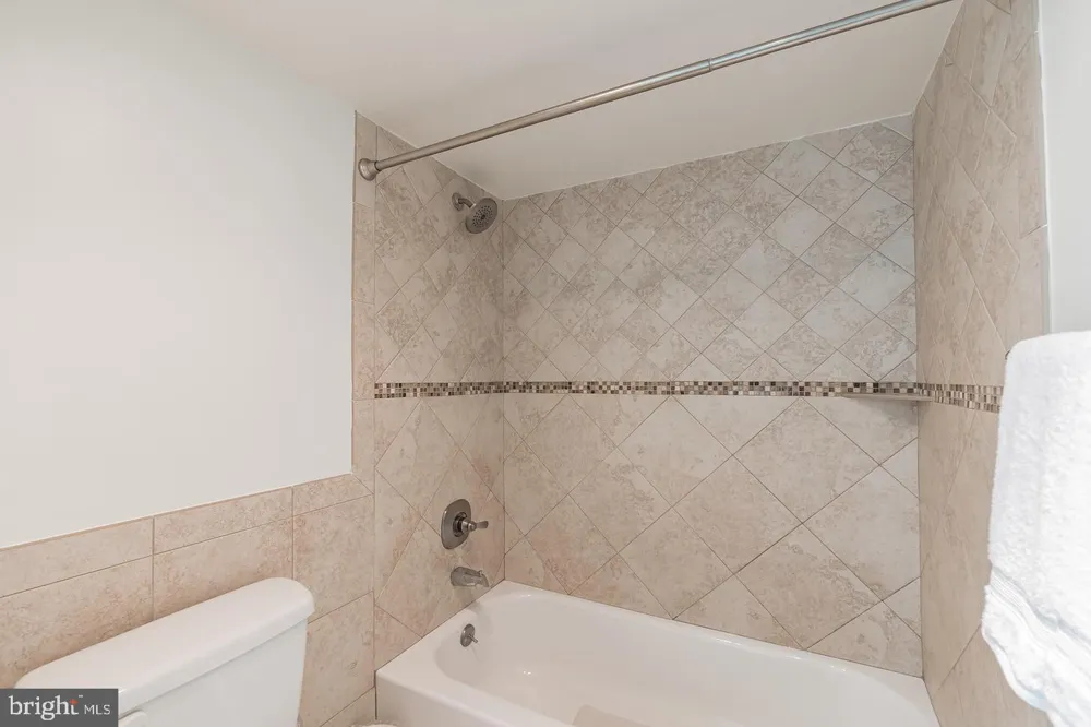 1808 OLD MEADOW ROAD #718 Mclean, VA 22102
