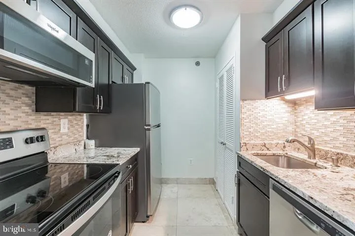 1808 OLD MEADOW ROAD #718 Mclean, VA 22102