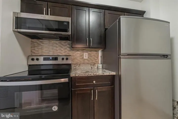 1808 OLD MEADOW ROAD #718 Mclean, VA 22102