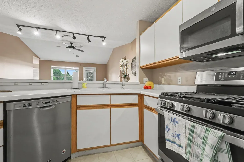 3027 Poplar Creek Drive SE #301 Kentwood, MI 49512