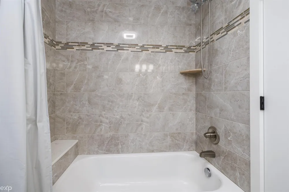 60685 Mt Vernon Road Washington Township, MI 48036