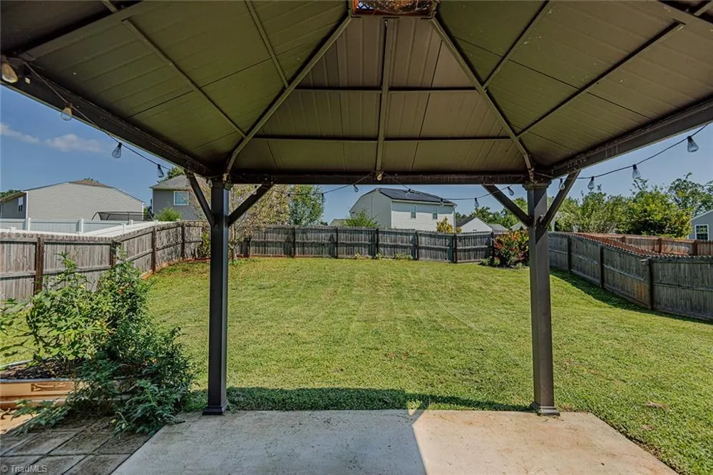 6609 Glenville Drive Whitsett, NC 27377