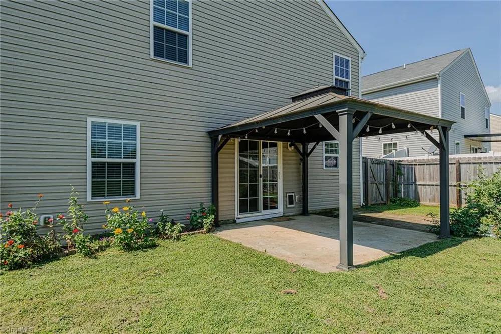 6609 Glenville Drive Whitsett, NC 27377