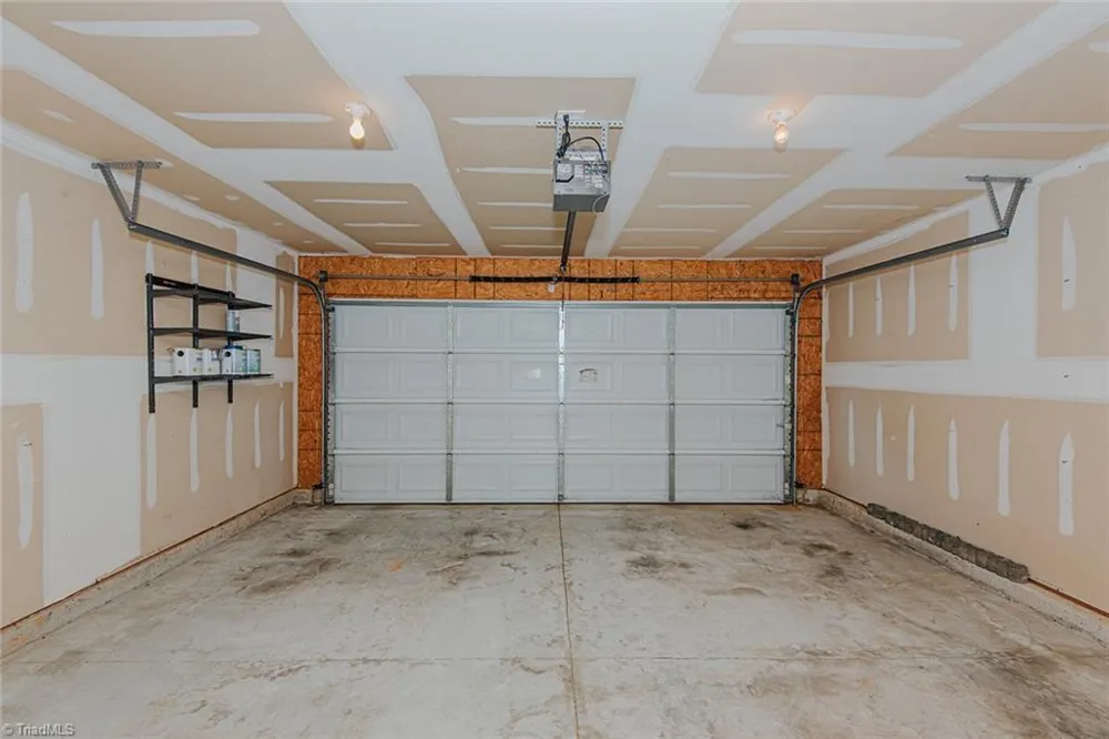 6609 Glenville Drive Whitsett, NC 27377