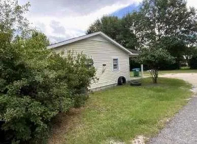 606 E Poplar St Atmore, AL 36502