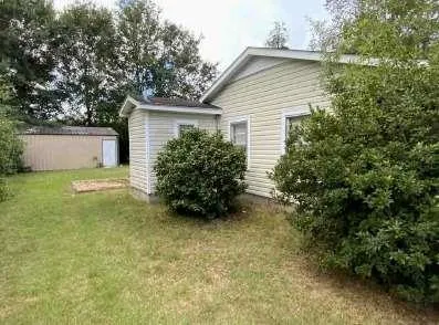 606 E Poplar St Atmore, AL 36502