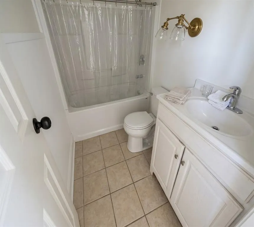 606 E Poplar St Atmore, AL 36502