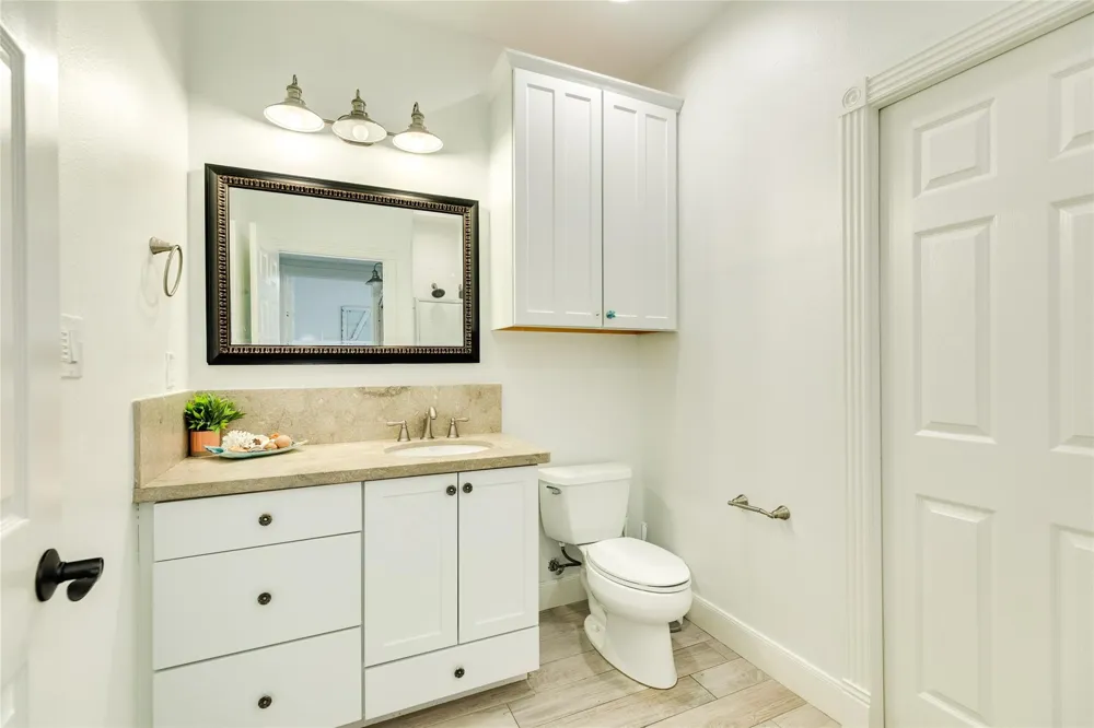 3819 Conch Galveston, TX 77554