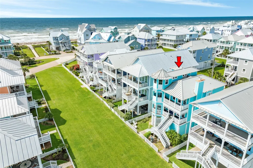 3819 Conch Galveston, TX 77554