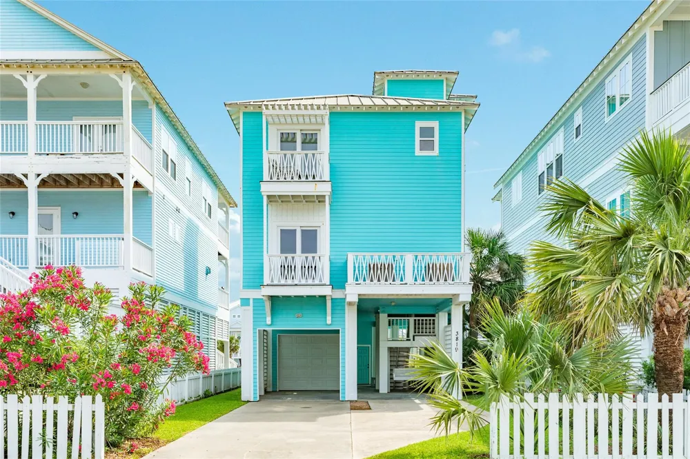 3819 Conch Galveston, TX 77554