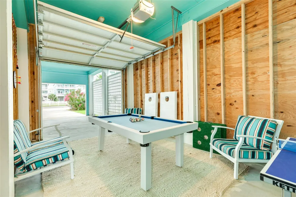 3819 Conch Galveston, TX 77554