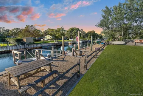 211 Longneck Boulevard
