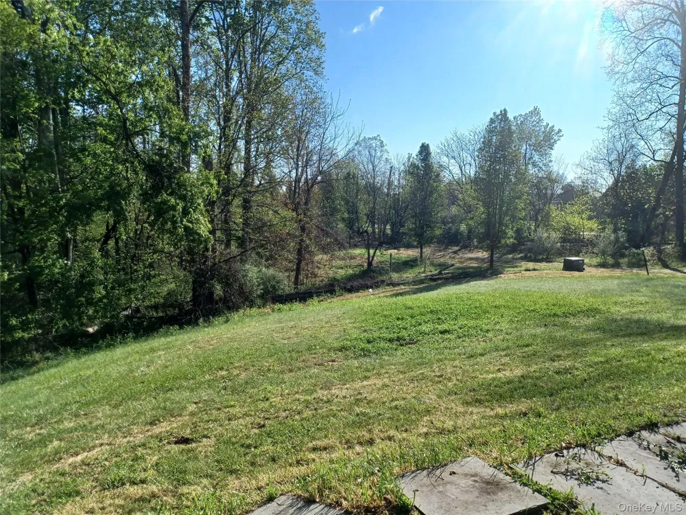 11 Hedges Road Warwick, NY 10990