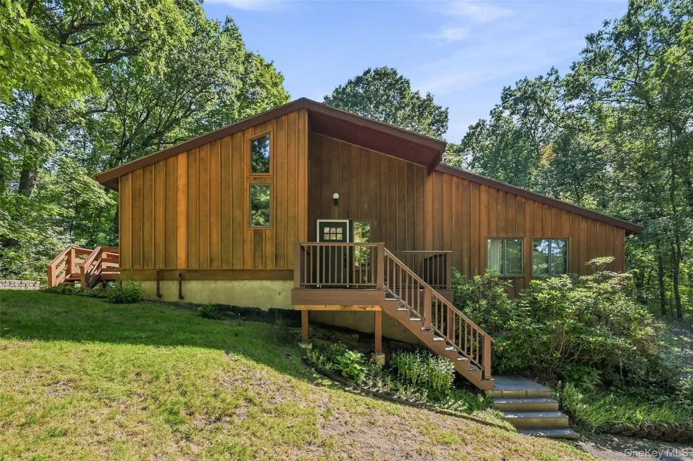 90 Highland Avenue Marlboro, NY 12542