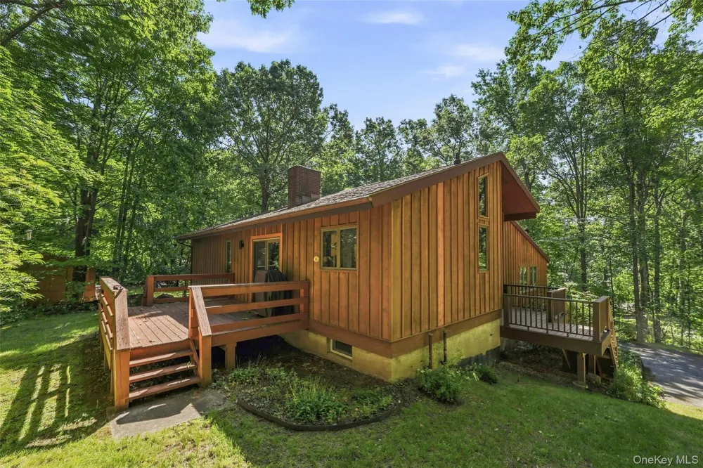 90 Highland Avenue Marlboro, NY 12542