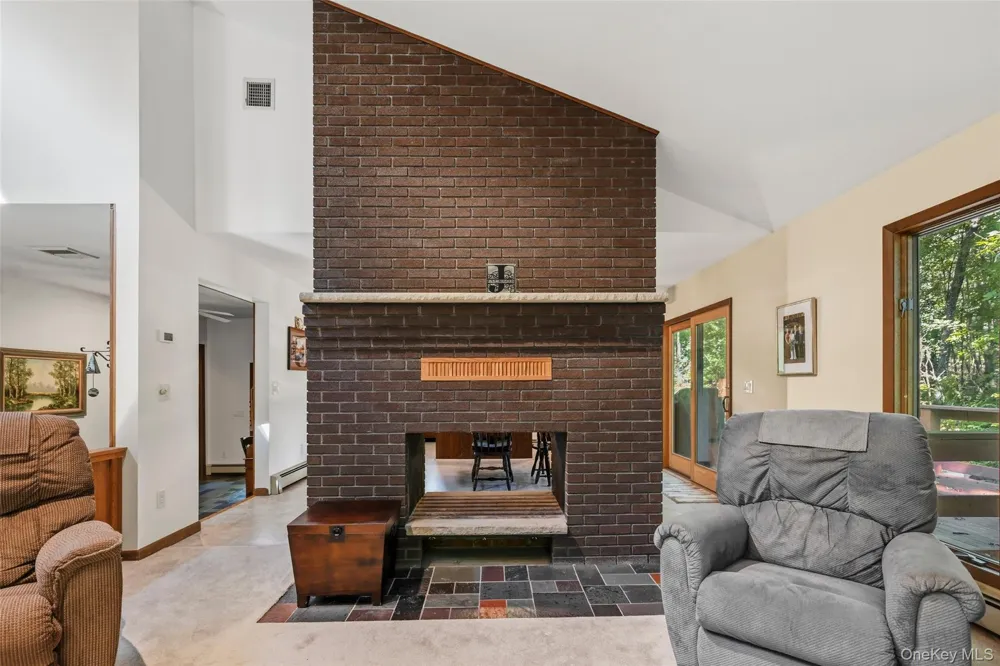90 Highland Avenue Marlboro, NY 12542