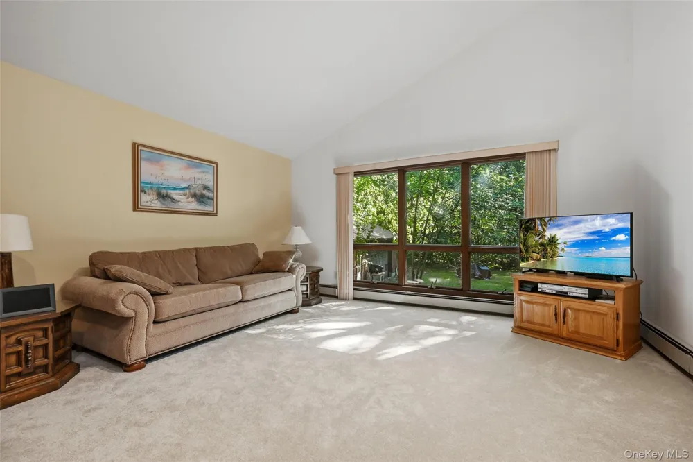 90 Highland Avenue Marlboro, NY 12542