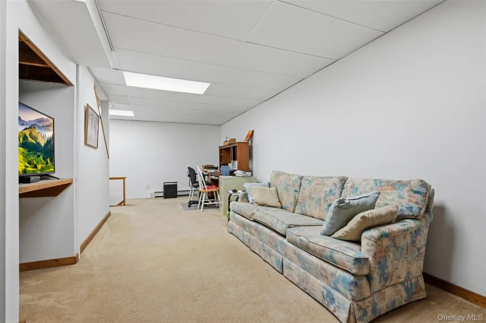 90 Highland Avenue Marlboro, NY 12542