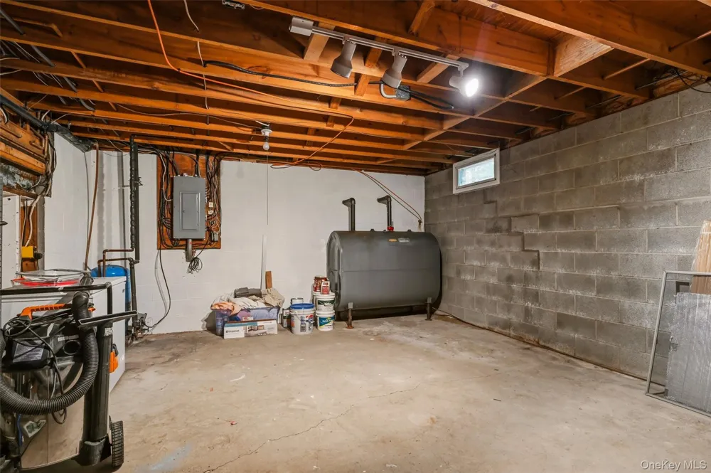 90 Highland Avenue Marlboro, NY 12542