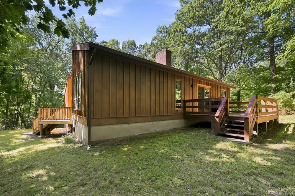 90 Highland Avenue Marlboro, NY 12542