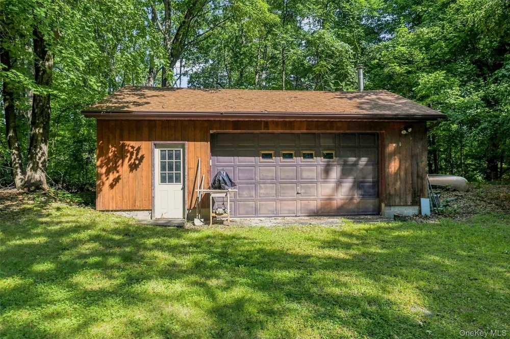 90 Highland Avenue Marlboro, NY 12542