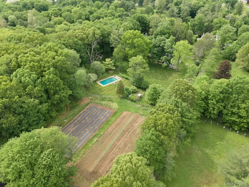3 Old Shop Road Cross River, NY 10518