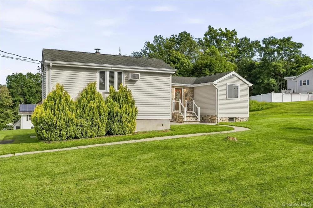 48 Lake Side Drive New Windsor, NY 12553