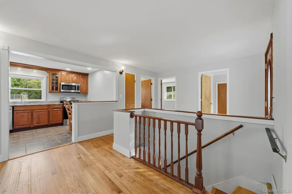 48 Lake Side Drive New Windsor, NY 12553