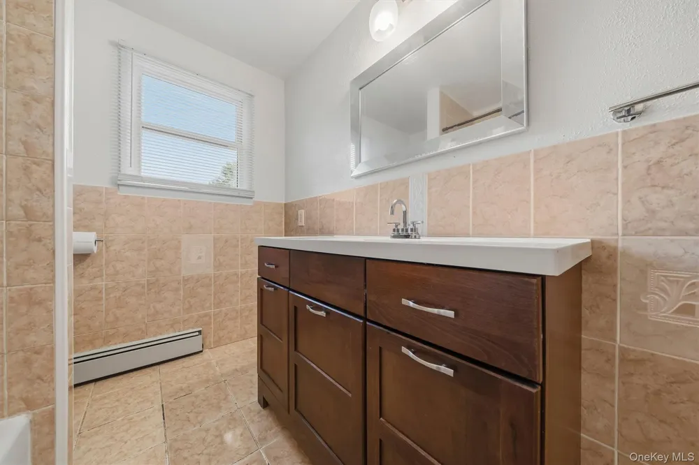 48 Lake Side Drive New Windsor, NY 12553