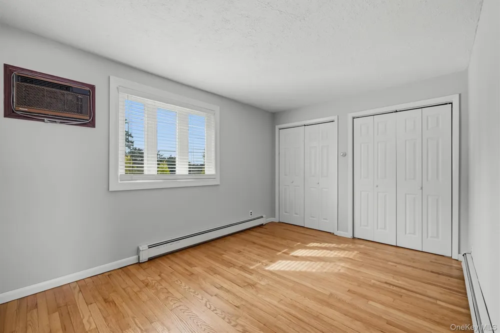 48 Lake Side Drive New Windsor, NY 12553