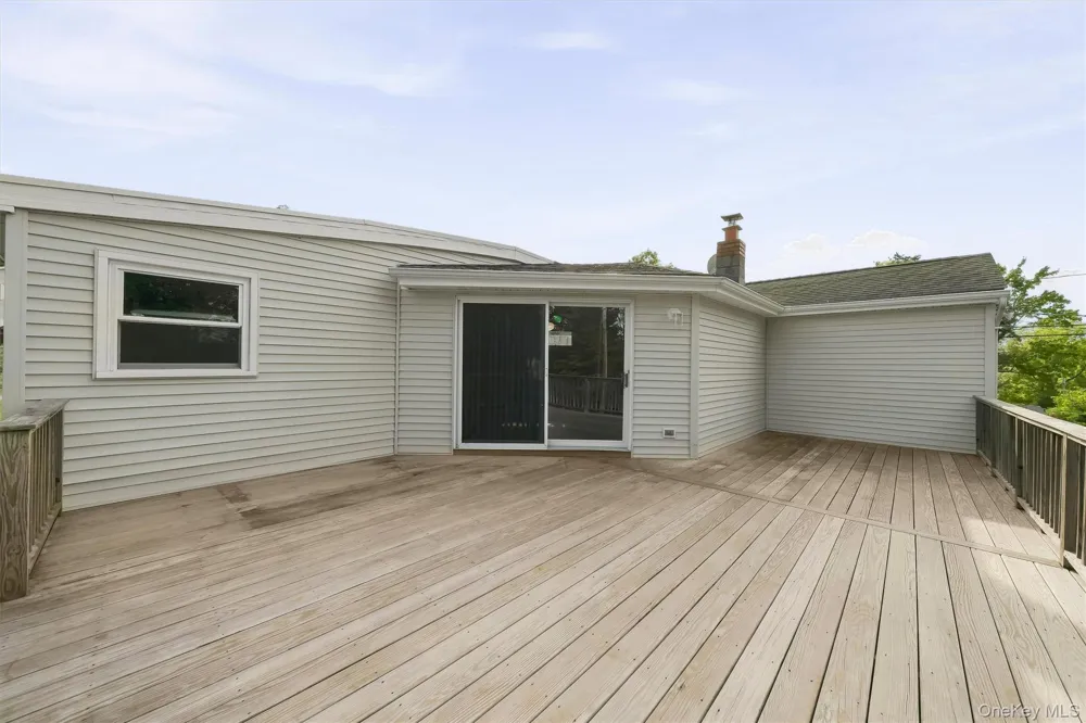 48 Lake Side Drive New Windsor, NY 12553