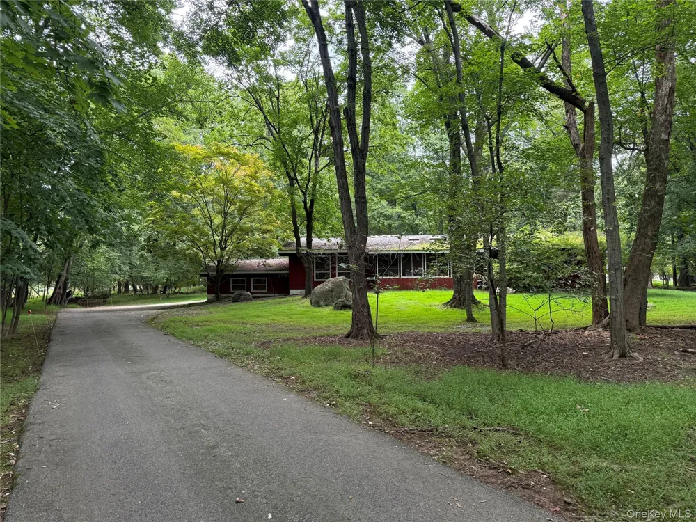 140 Parrott Road West Nyack, NY 10994