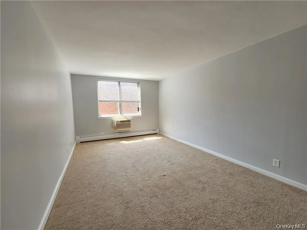 14 Nosband Avenue #1A White Plains, NY 10605